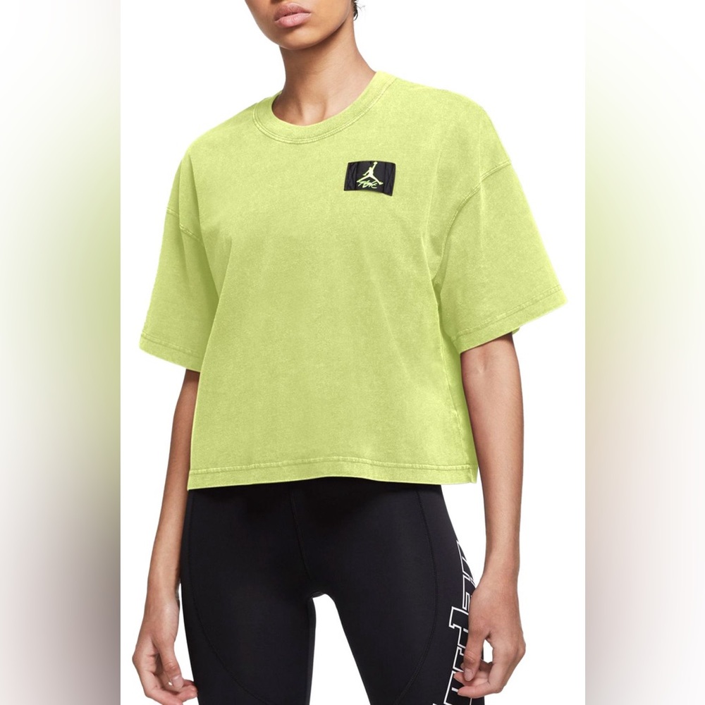 Nike Air Jordan Essentials short-sleeve boxy loose fit tee shirt Sz S